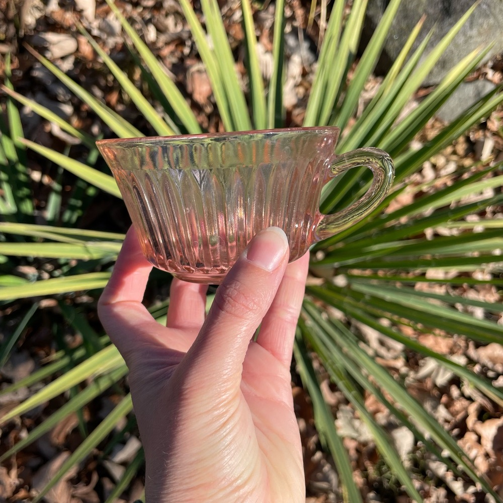 Pink Glass Teacup Set - Picture 5 of 13
